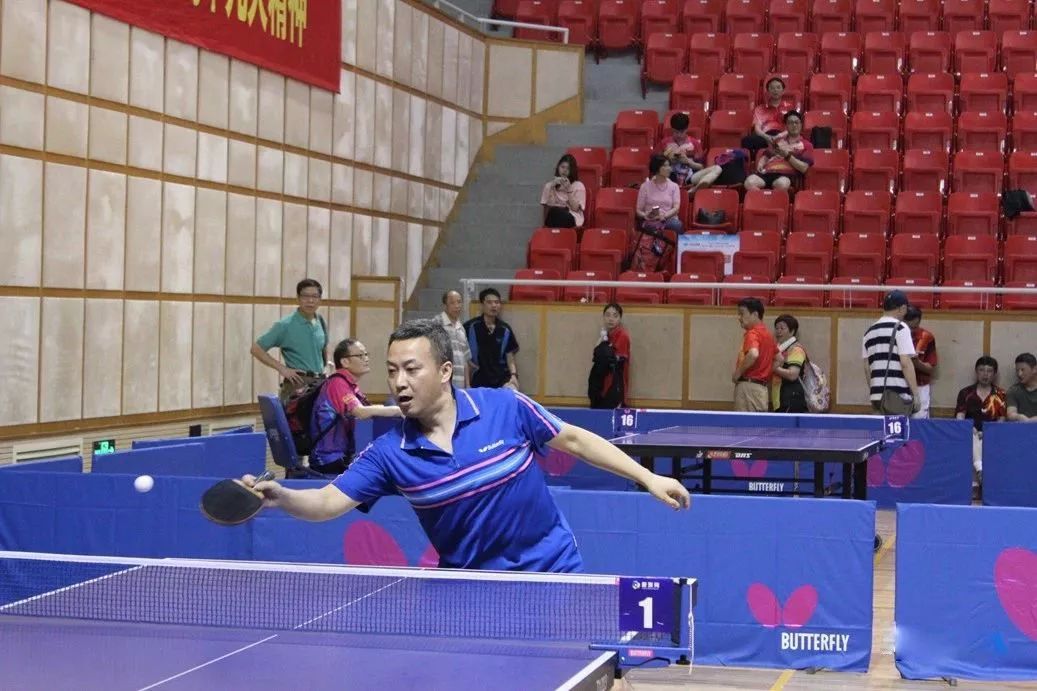  城市业余联赛圆满结束，民间高手上演精彩攻防大战  