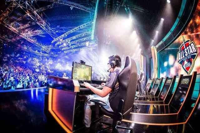  电竞直播热度飙升，千万观众云端观战